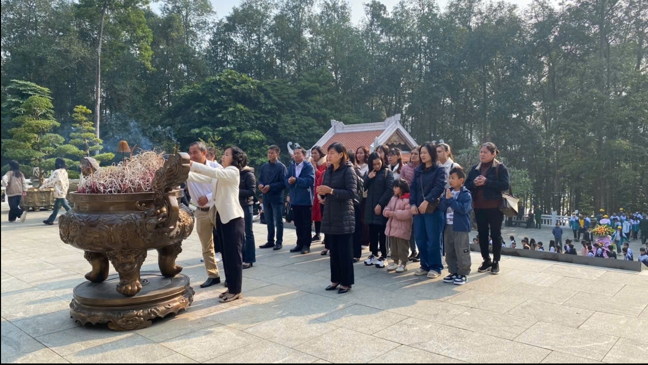 Trường THCS Liên Châu Tham gia hoạt động ngoại khóa của học sinh tại Khu di tích K9 Đá Chông và Khu du lịch Đảo Ngọc Xanh