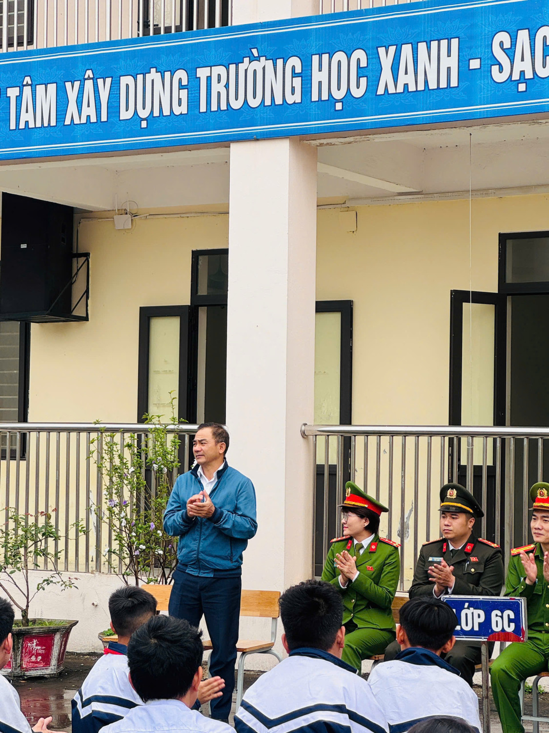 z7601842486170 e23a05843d6545f60b3bfcf618e48b54